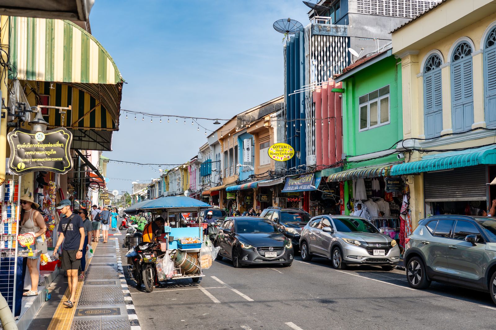 Rue commerçante animée de Phuket Town